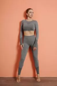 it's a picture that shows a set of gym women yoga clothes.